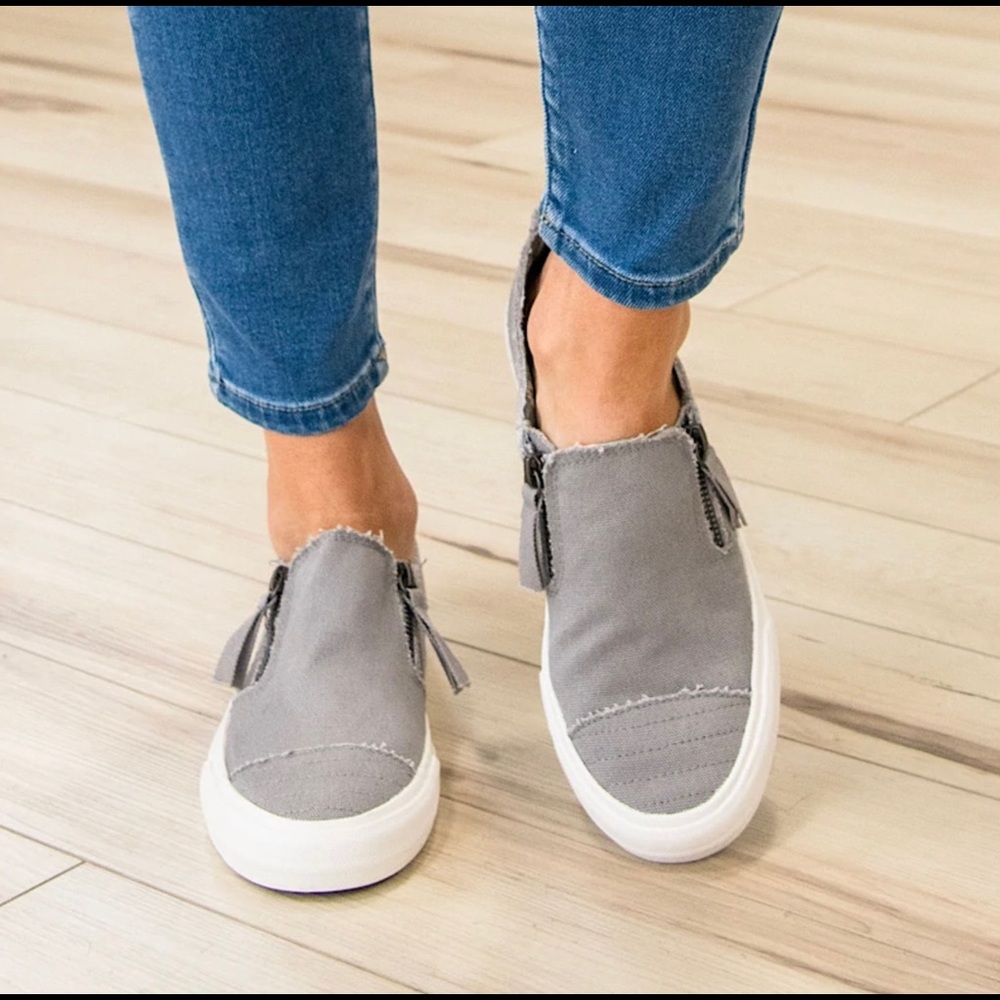 Gypsy Jazz Zipper Sneakers